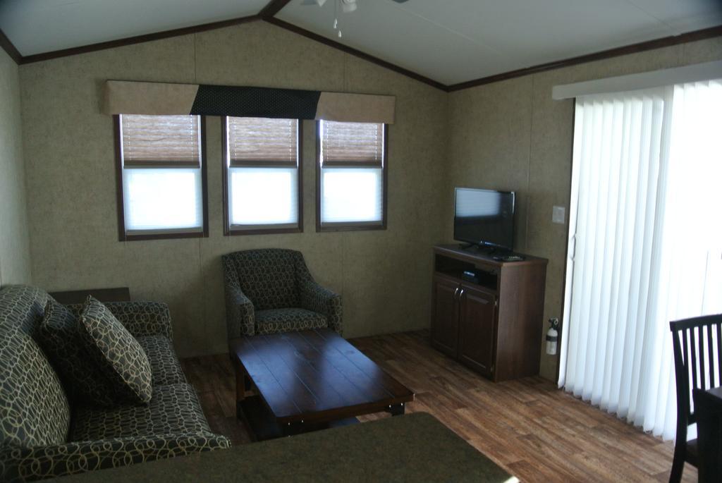 Sherkston Shores Beach Resort Port Colborne Ruang foto